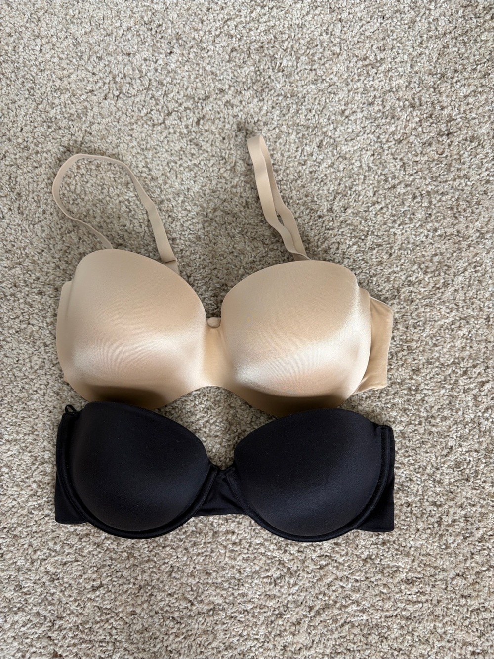 Maidenform Convertible Strapless T-Shirt Bras in Nude and Black